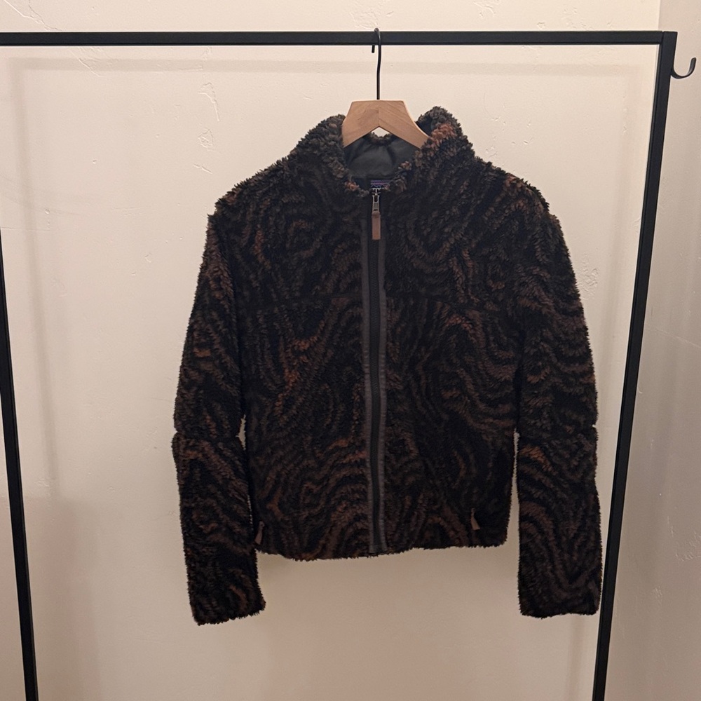 Patagonia Black and Brown Fleece Jacket